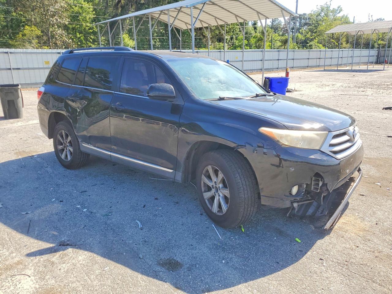 TOYOTA HIGHLANDER 2013 — 5