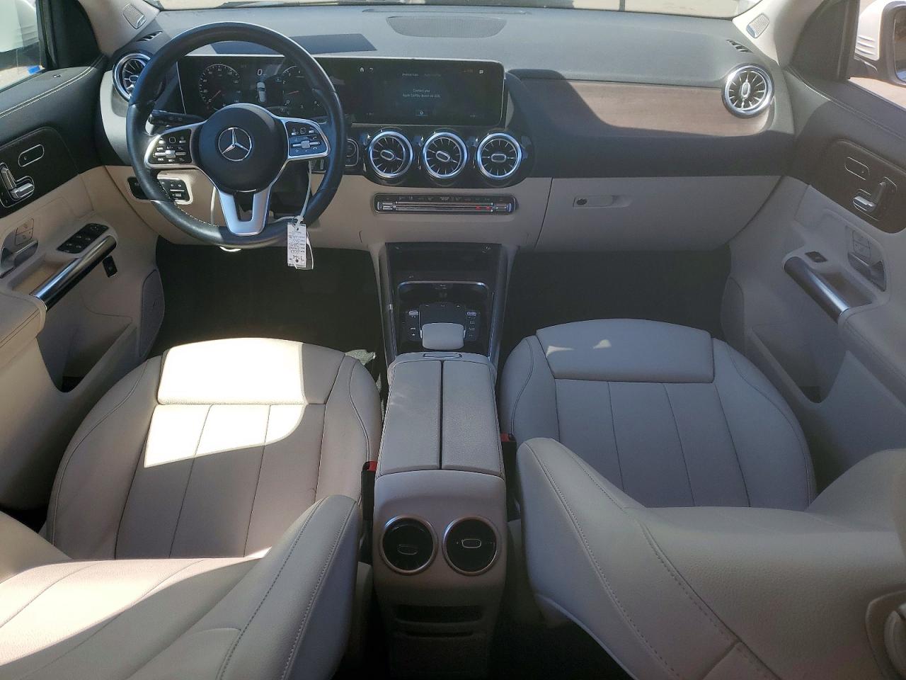 MERCEDES-BENZ GLA 2021 — 9