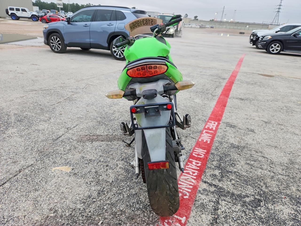 KAWASAKI NINJA 2009 — 5