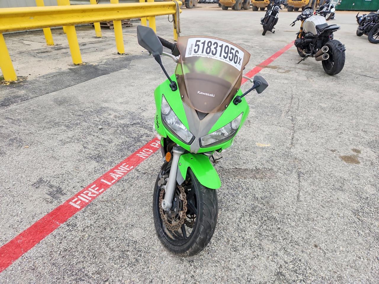 KAWASAKI NINJA 2009 — 3