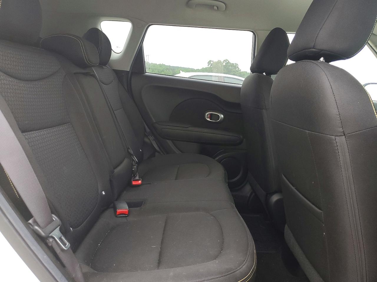 KIA SOUL 2016 — 11
