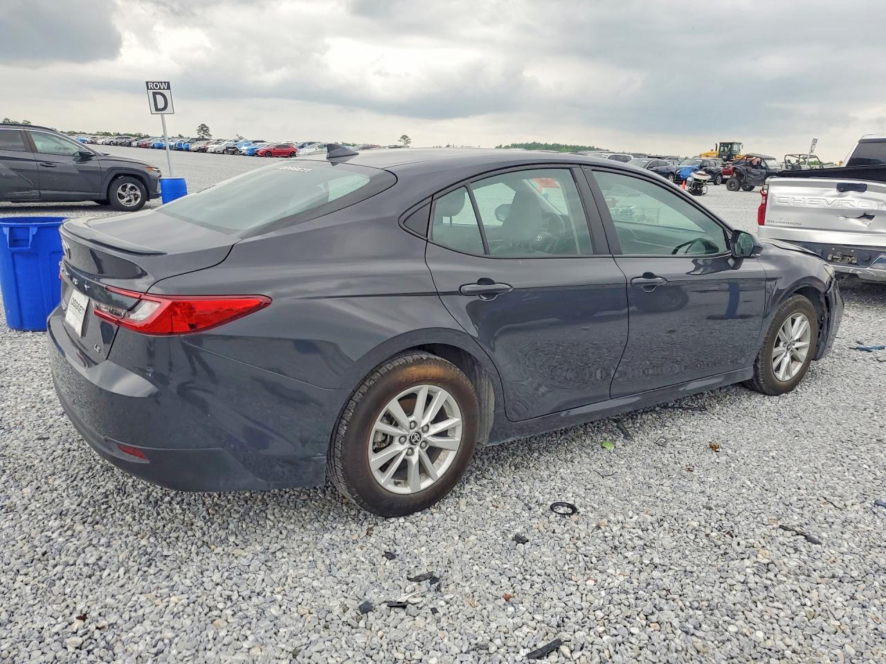 TOYOTA CAMRY 2025 — 4