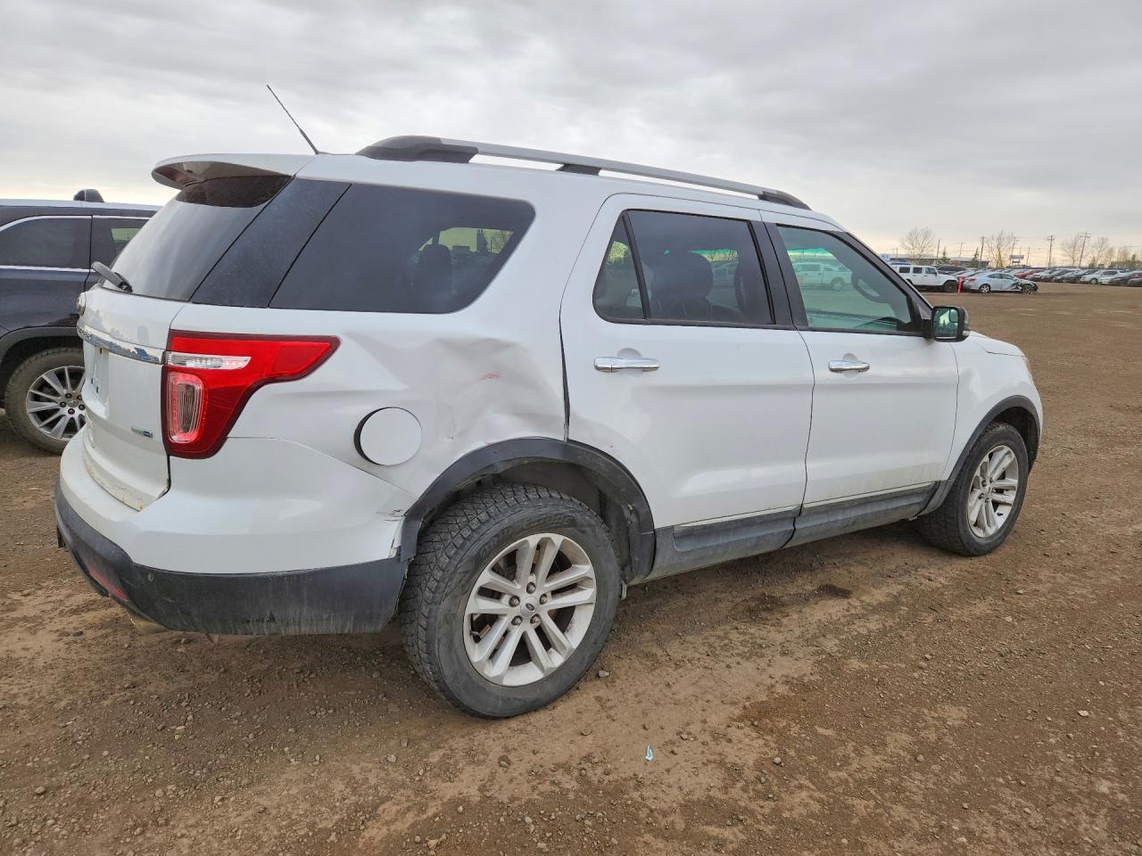 FORD EXPLORER 2014 — 4