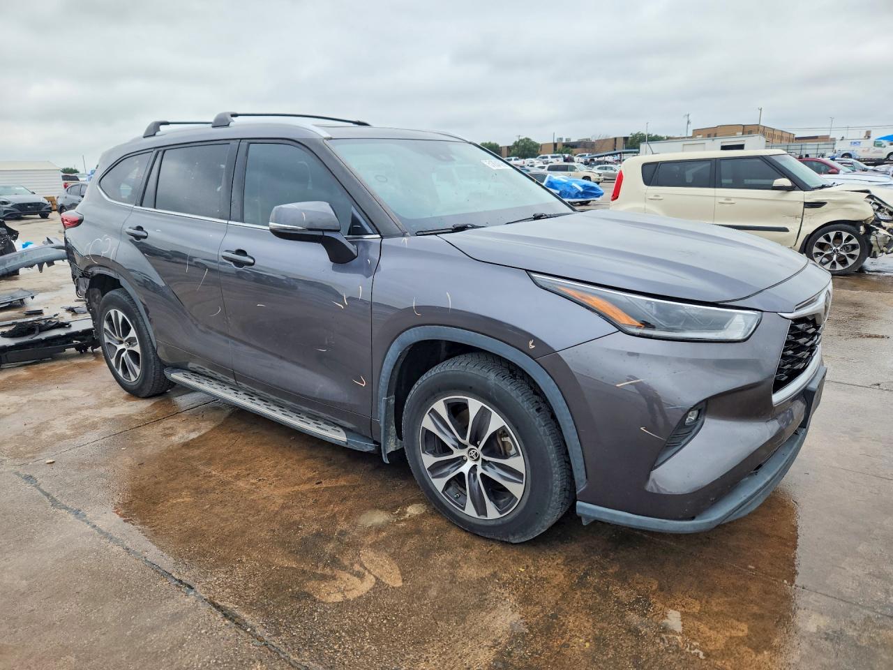 TOYOTA HIGHLANDER 2021 — 5