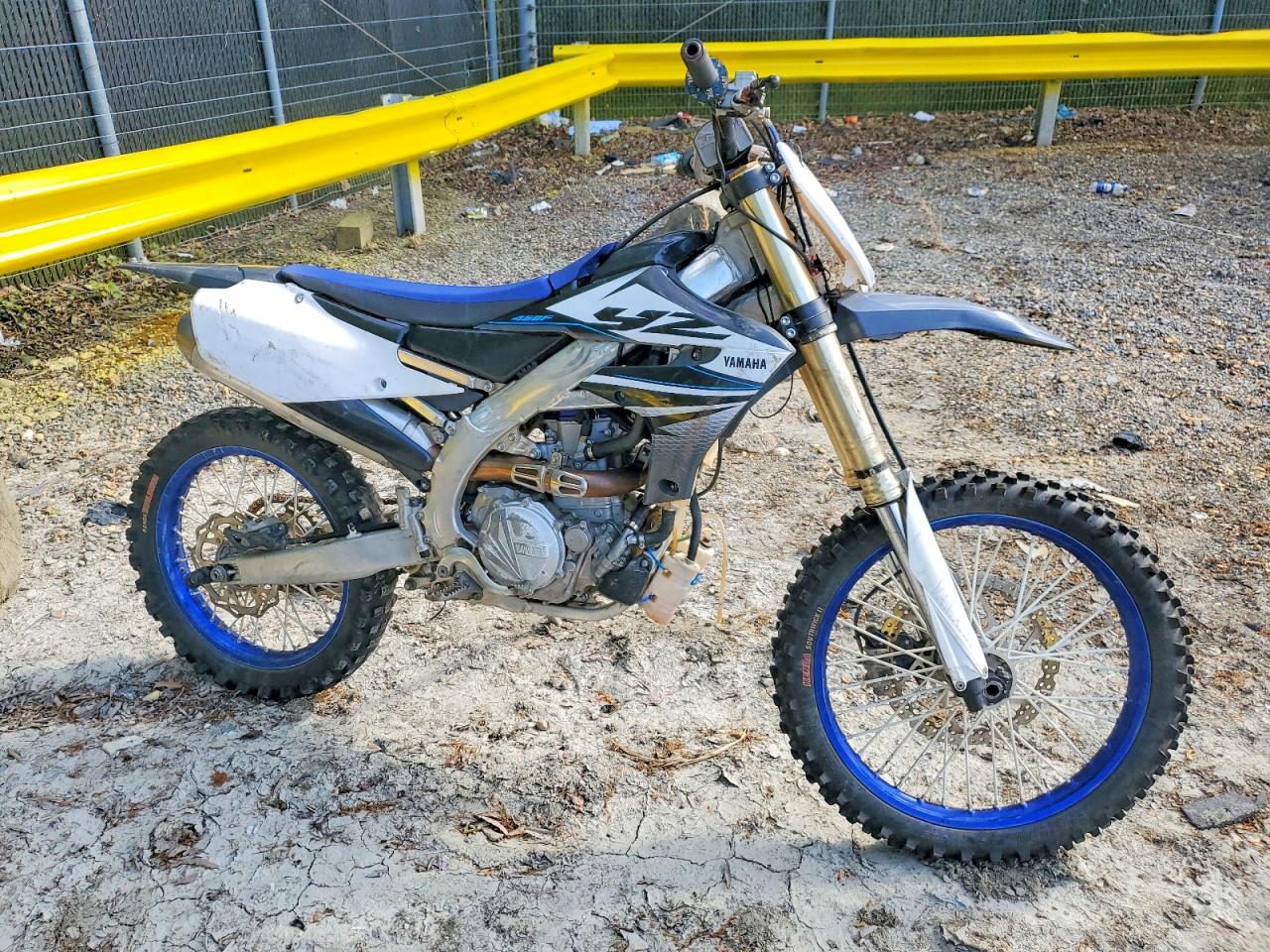 YAMAHA YZ450 2019 — 2