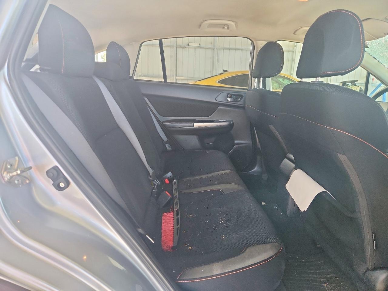 SUBARU CROSSTREK 2016 — 12