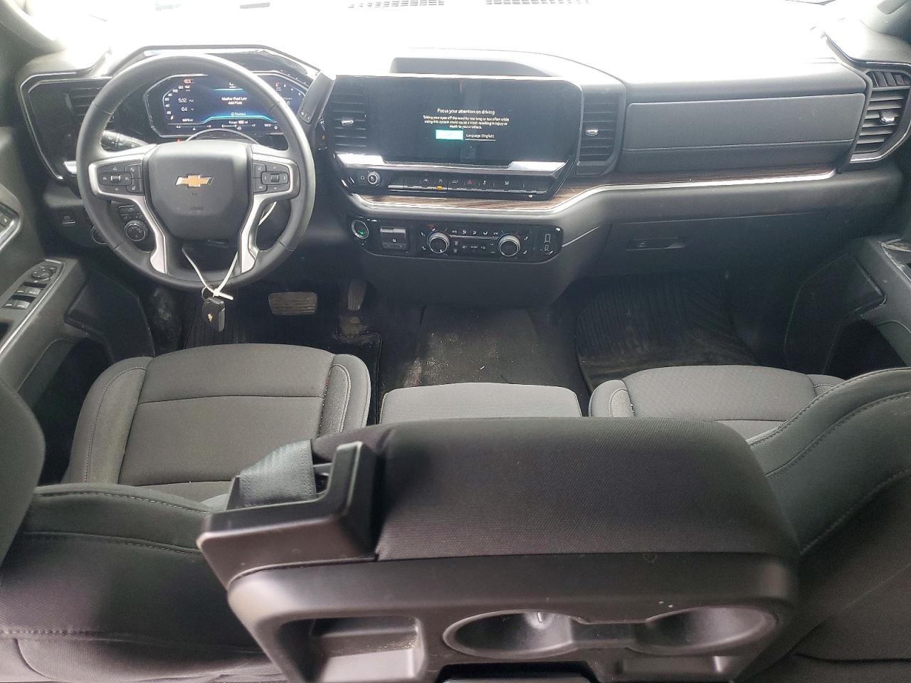 CHEVROLET SILVERADO 2025 — 9