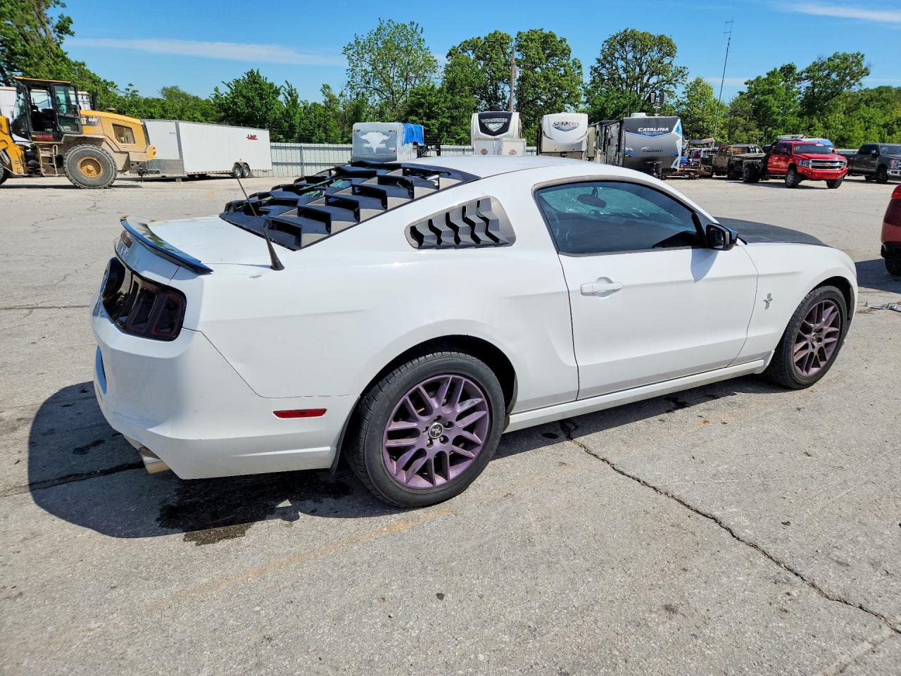 FORD MUSTANG 2014 — 4