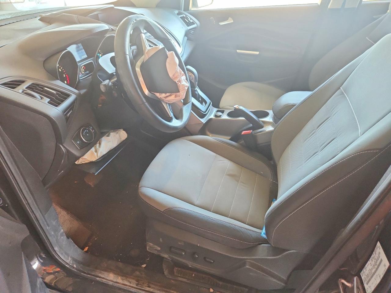 FORD ESCAPE 2015 — 8