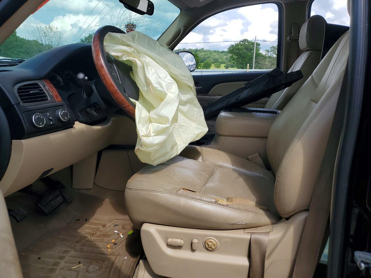 CHEVROLET SUBURBAN 2007 — 8