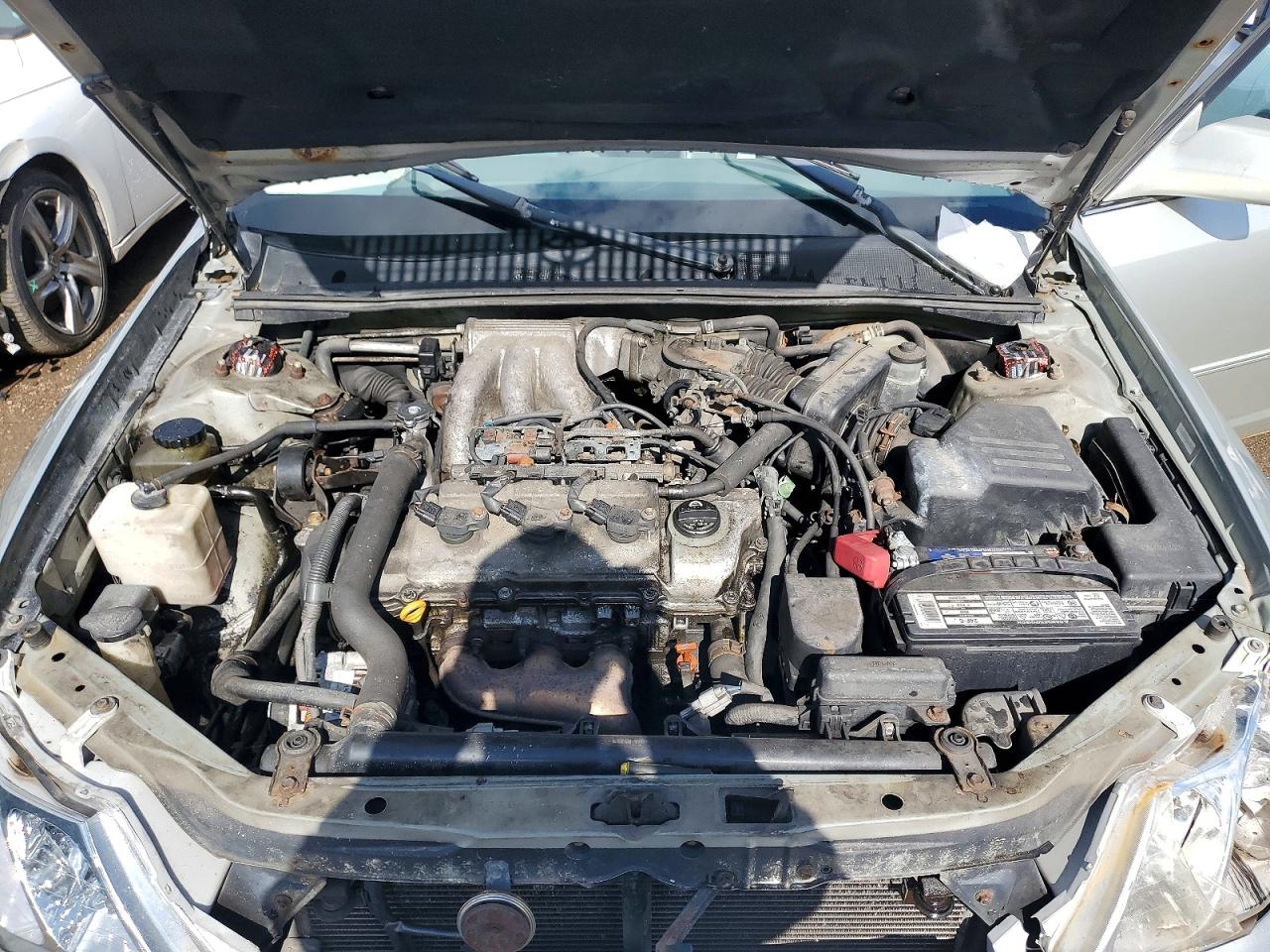 TOYOTA AVALON 2000 — 12