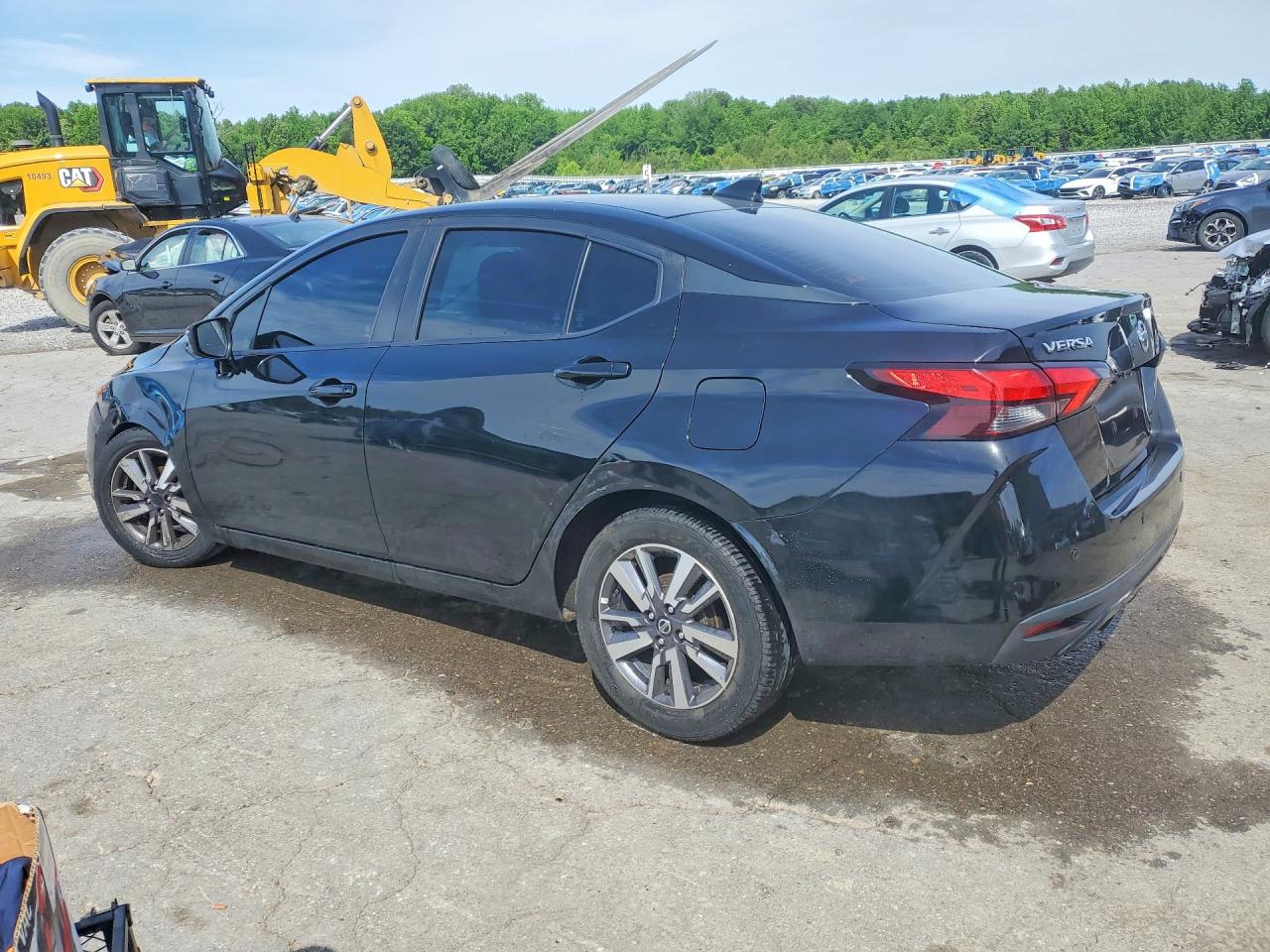 NISSAN VERSA 2020 — 3