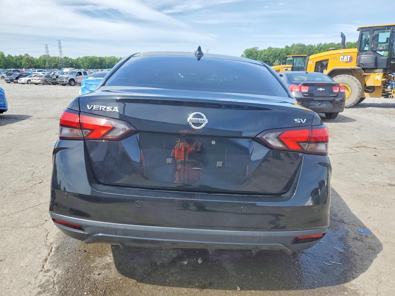 NISSAN VERSA 2020 — 7