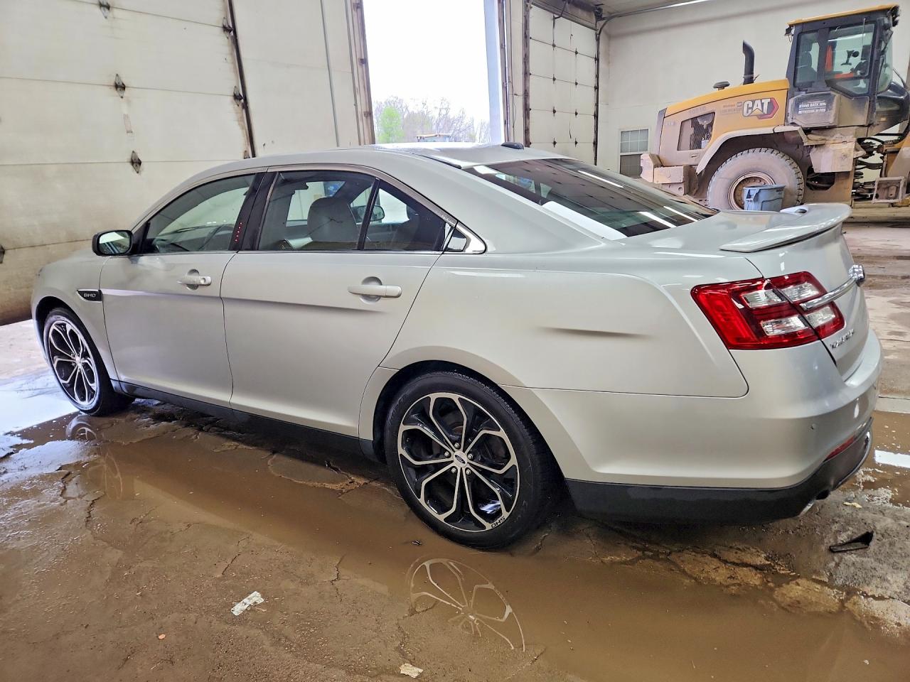 FORD TAURUS 2018 — 3