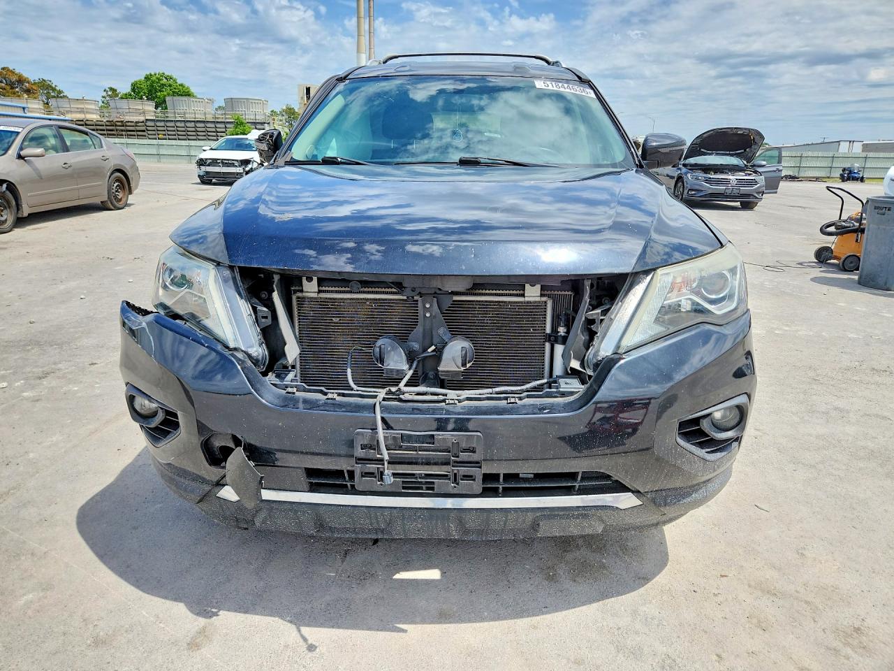 NISSAN PATHFINDER 2017 — 6