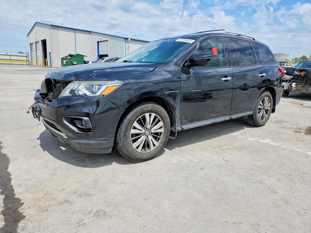 NISSAN PATHFINDER 2017 — 2