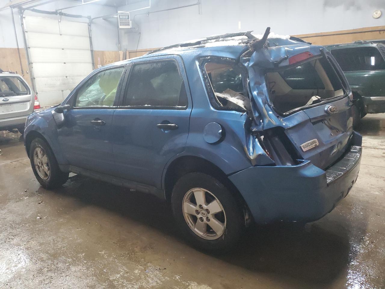 FORD ESCAPE 2009 — 3