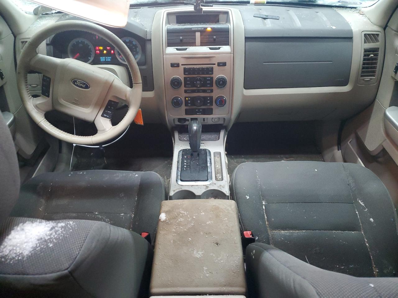 FORD ESCAPE 2009 — 9