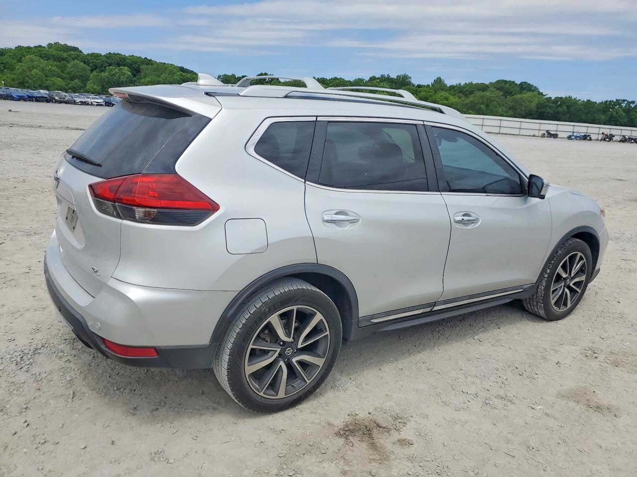 NISSAN ROGUE 2019 — 4