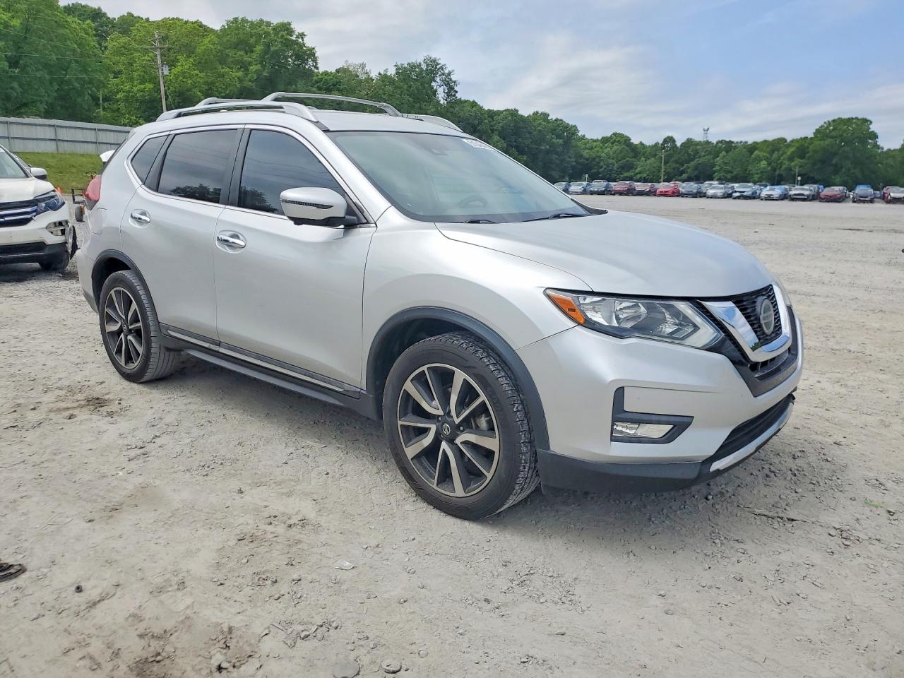 NISSAN ROGUE 2019 — 5