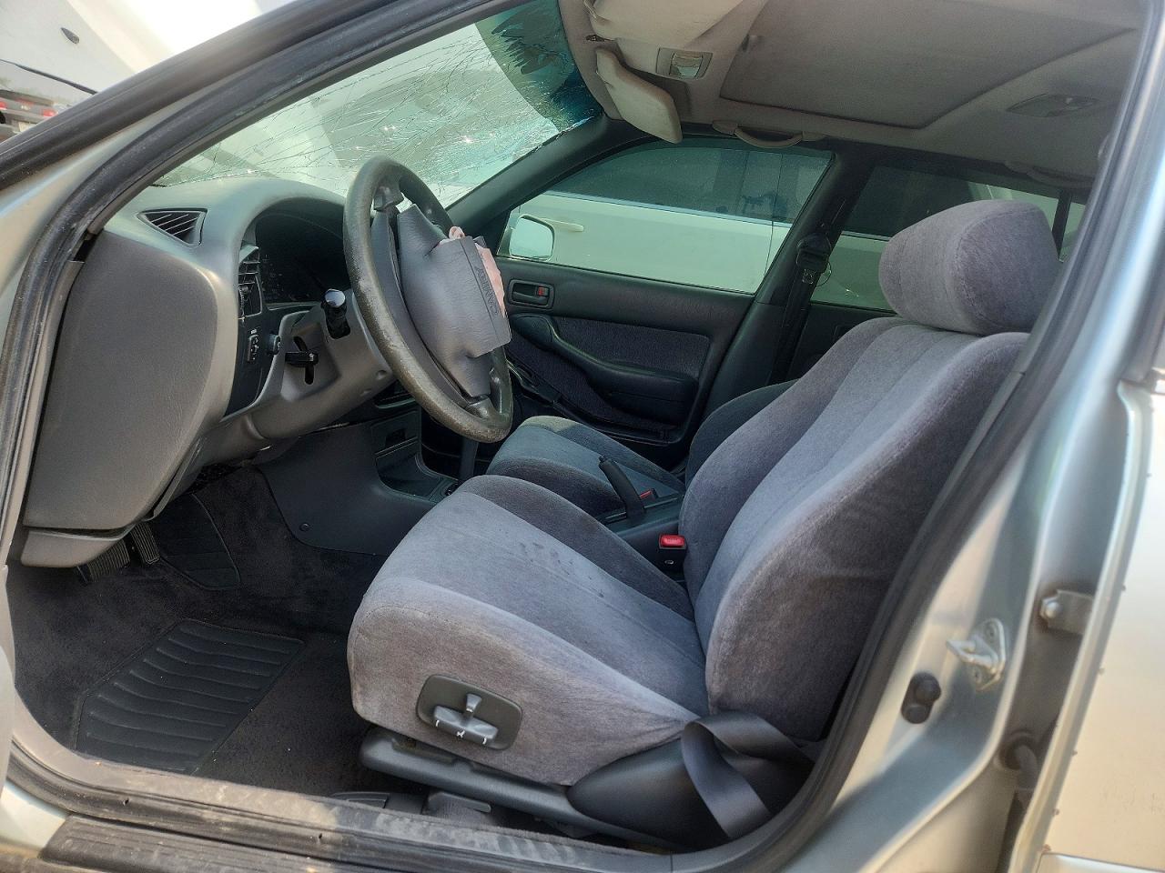 TOYOTA CAMRY 1994 — 8