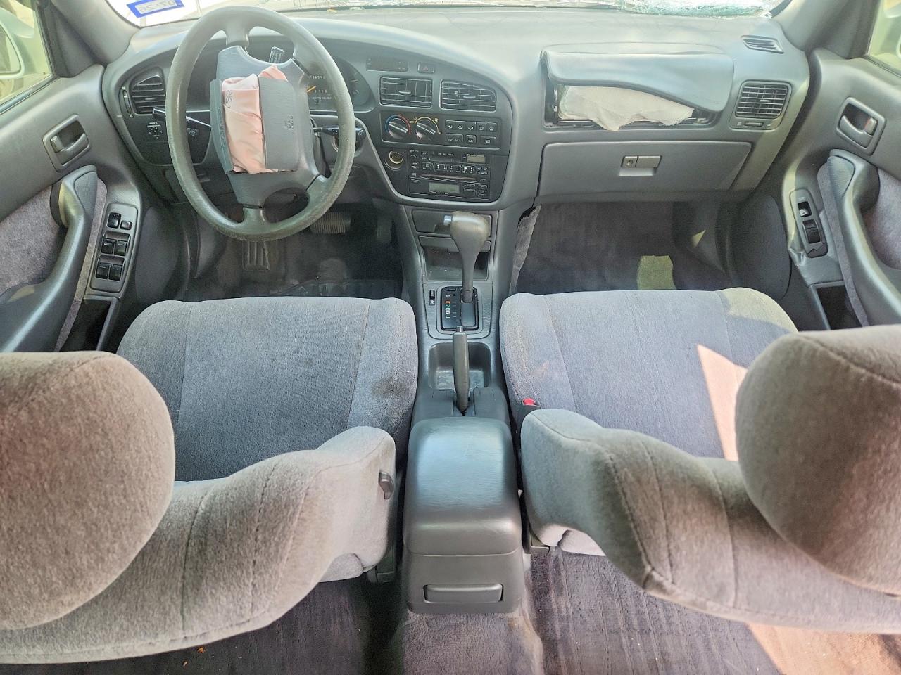 TOYOTA CAMRY 1994 — 9