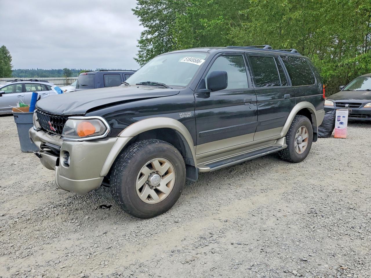 MITSUBISHI MONTERO 2000 — 2