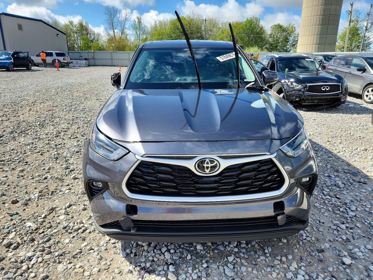 TOYOTA HIGHLANDER 2023 — 6