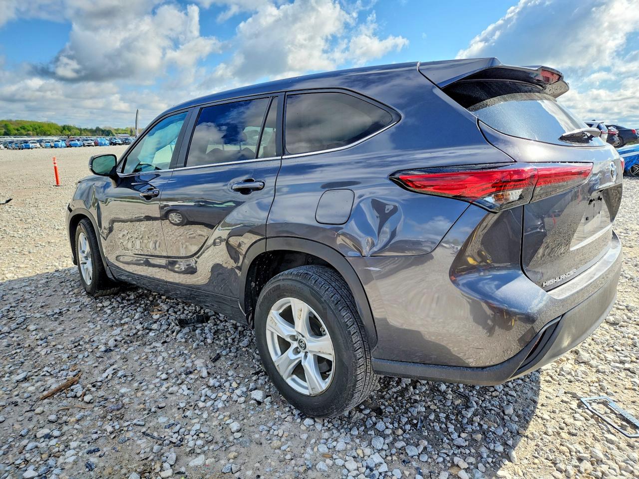 TOYOTA HIGHLANDER 2023 — 3