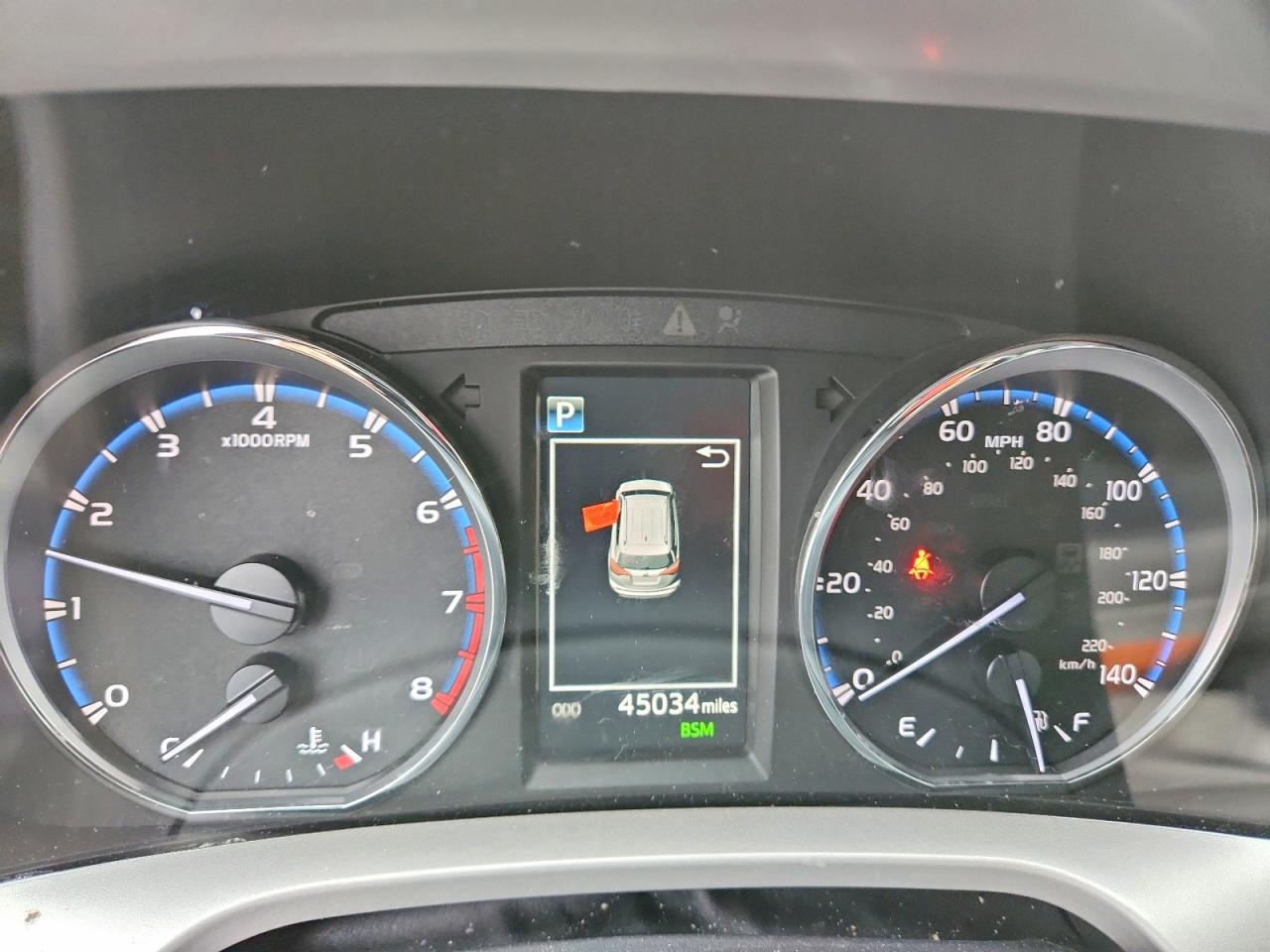 TOYOTA RAV4 2017 — 10
