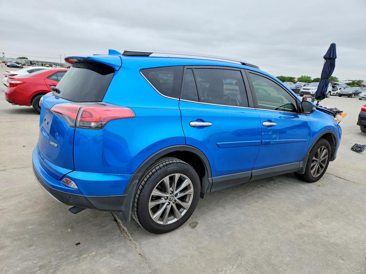TOYOTA RAV4 2017 — 4