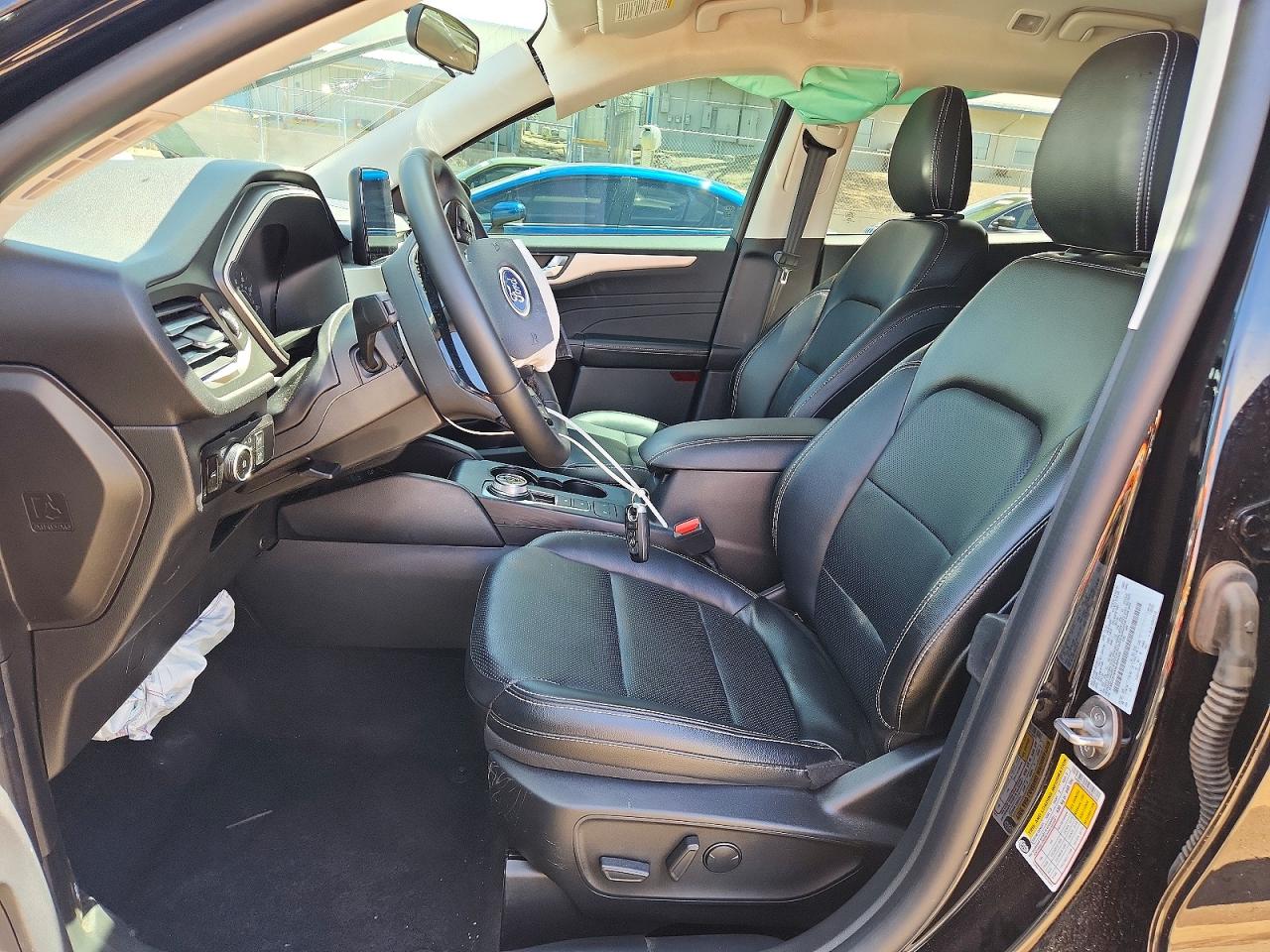 FORD ESCAPE 2022 — 8