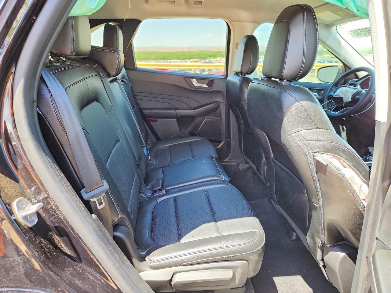 FORD ESCAPE 2022 — 11