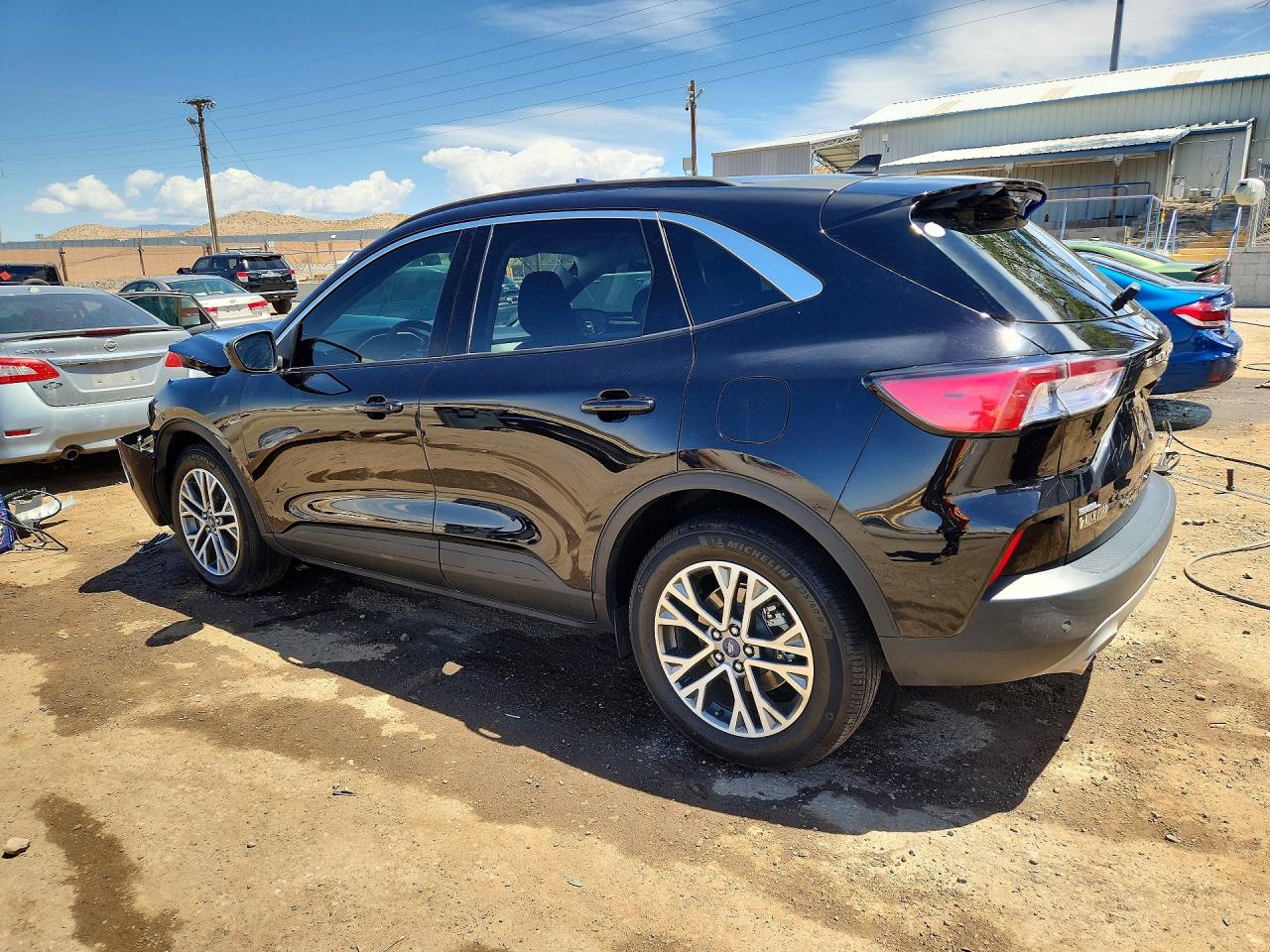 FORD ESCAPE 2022 — 3