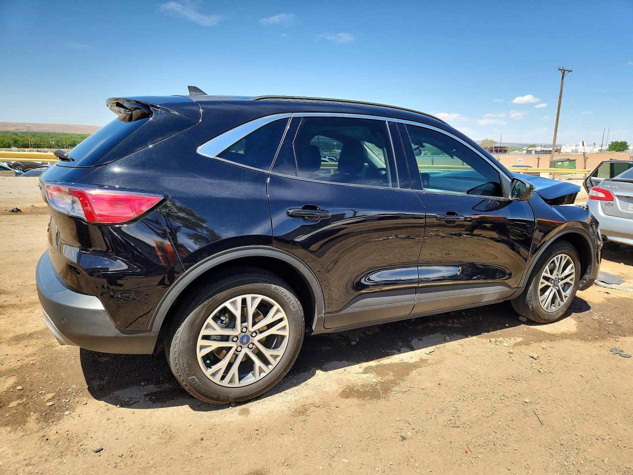 FORD ESCAPE 2022 — 4