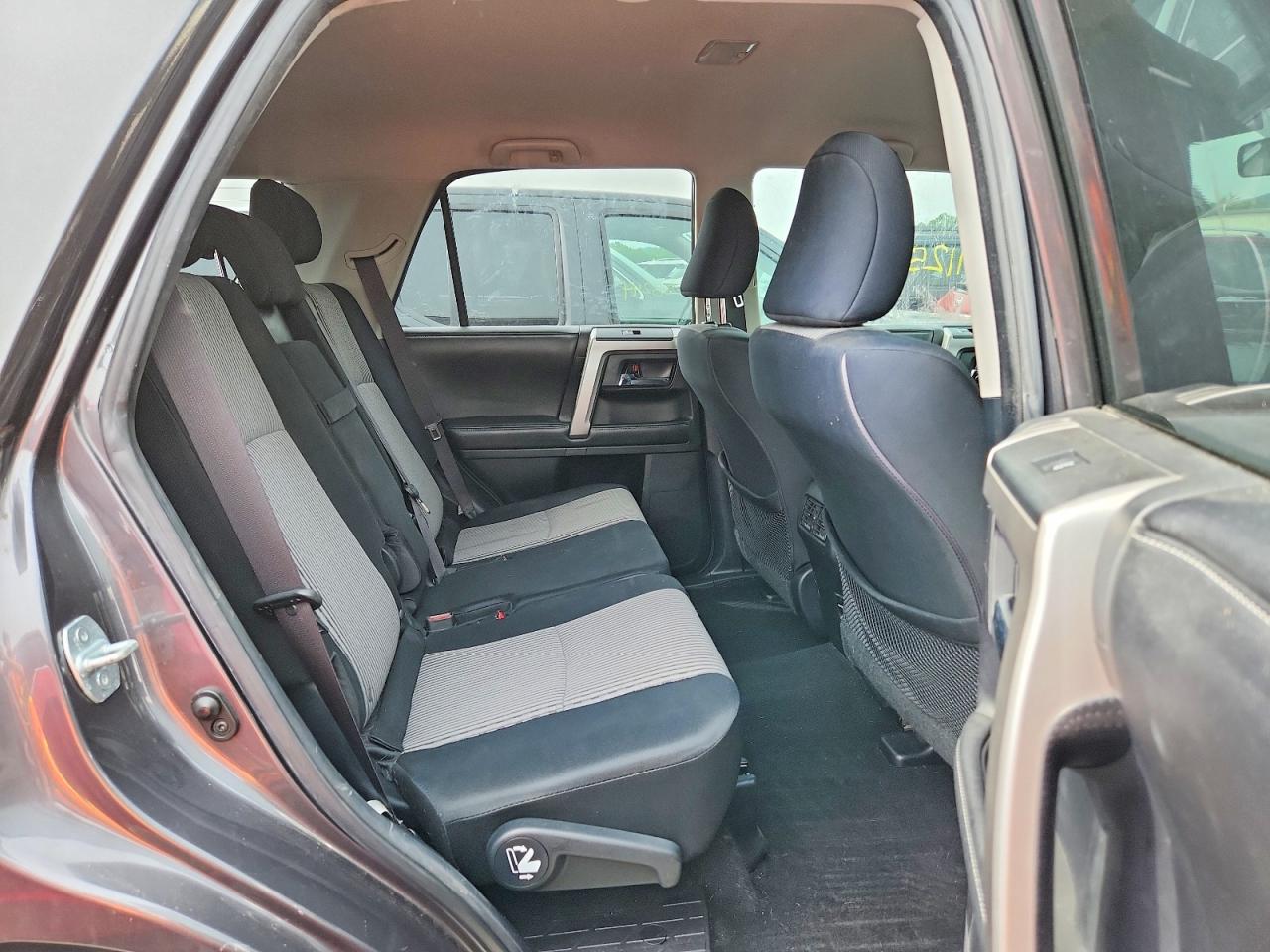 TOYOTA 4RUNNER 2015 — 12
