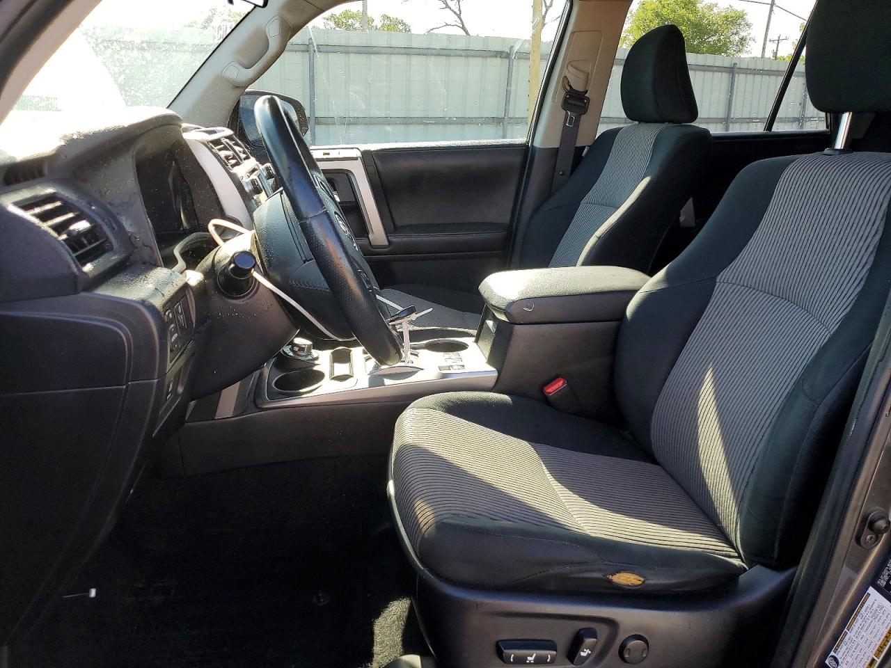 TOYOTA 4RUNNER 2015 — 8
