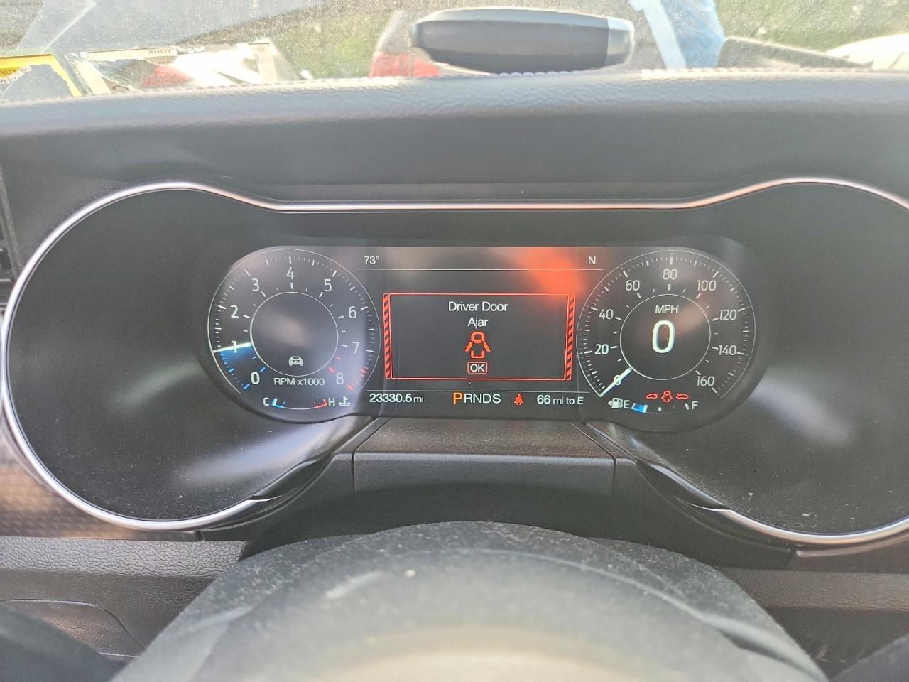 FORD MUSTANG 2022 — 10