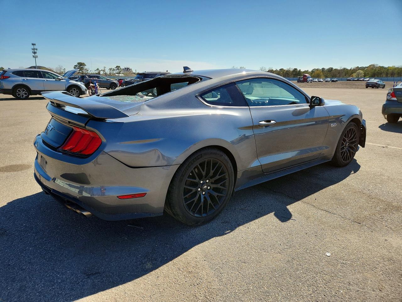 FORD MUSTANG 2022 — 4