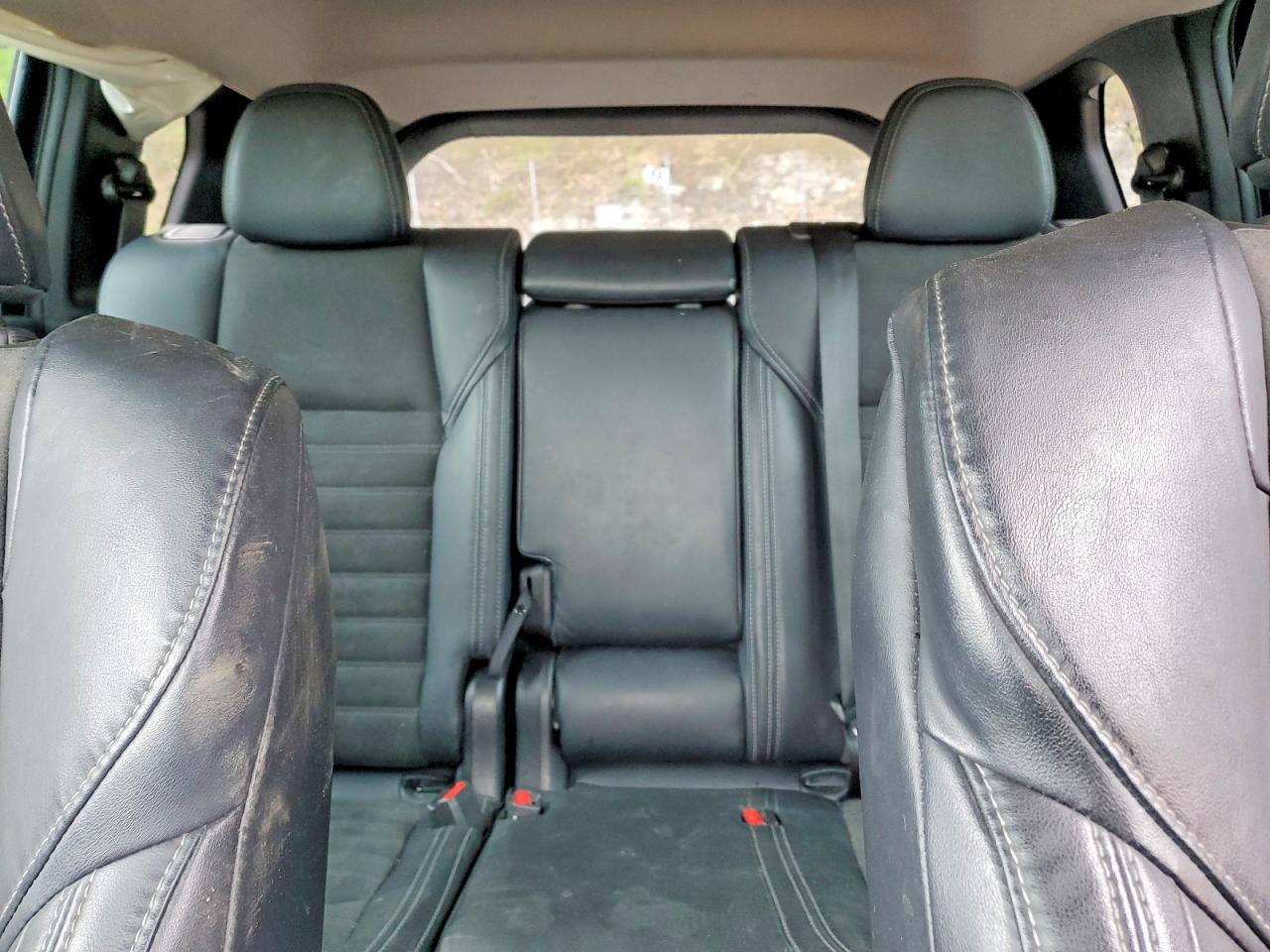 MITSUBISHI OUTLANDER 2022 — 11