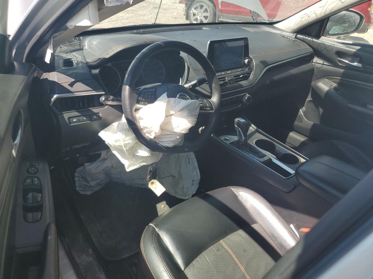 NISSAN ALTIMA 2019 — 9