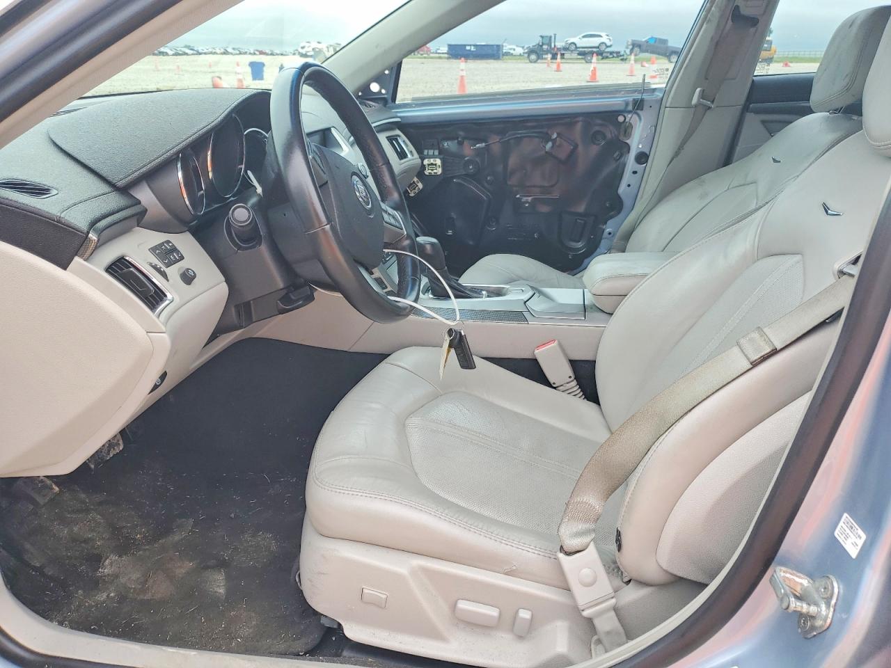 CADILLAC CTS 2013 — 8