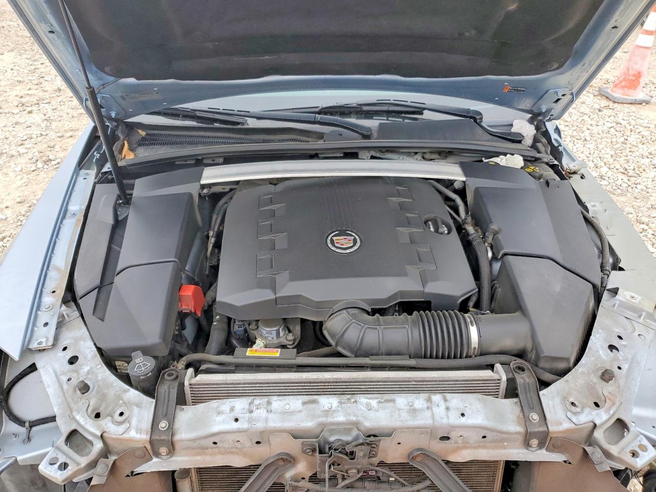 CADILLAC CTS 2013 — 12