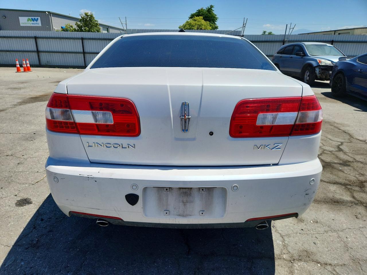 LINCOLN MKZ 2009 — 7