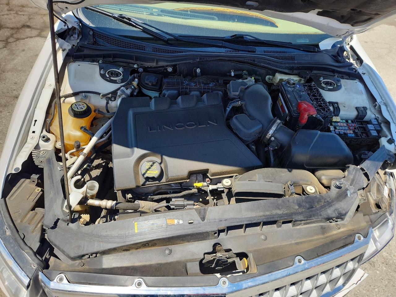 LINCOLN MKZ 2009 — 12