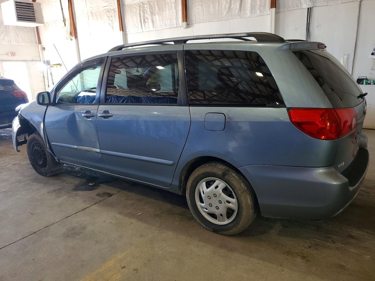 TOYOTA SIENNA 2005 — 2