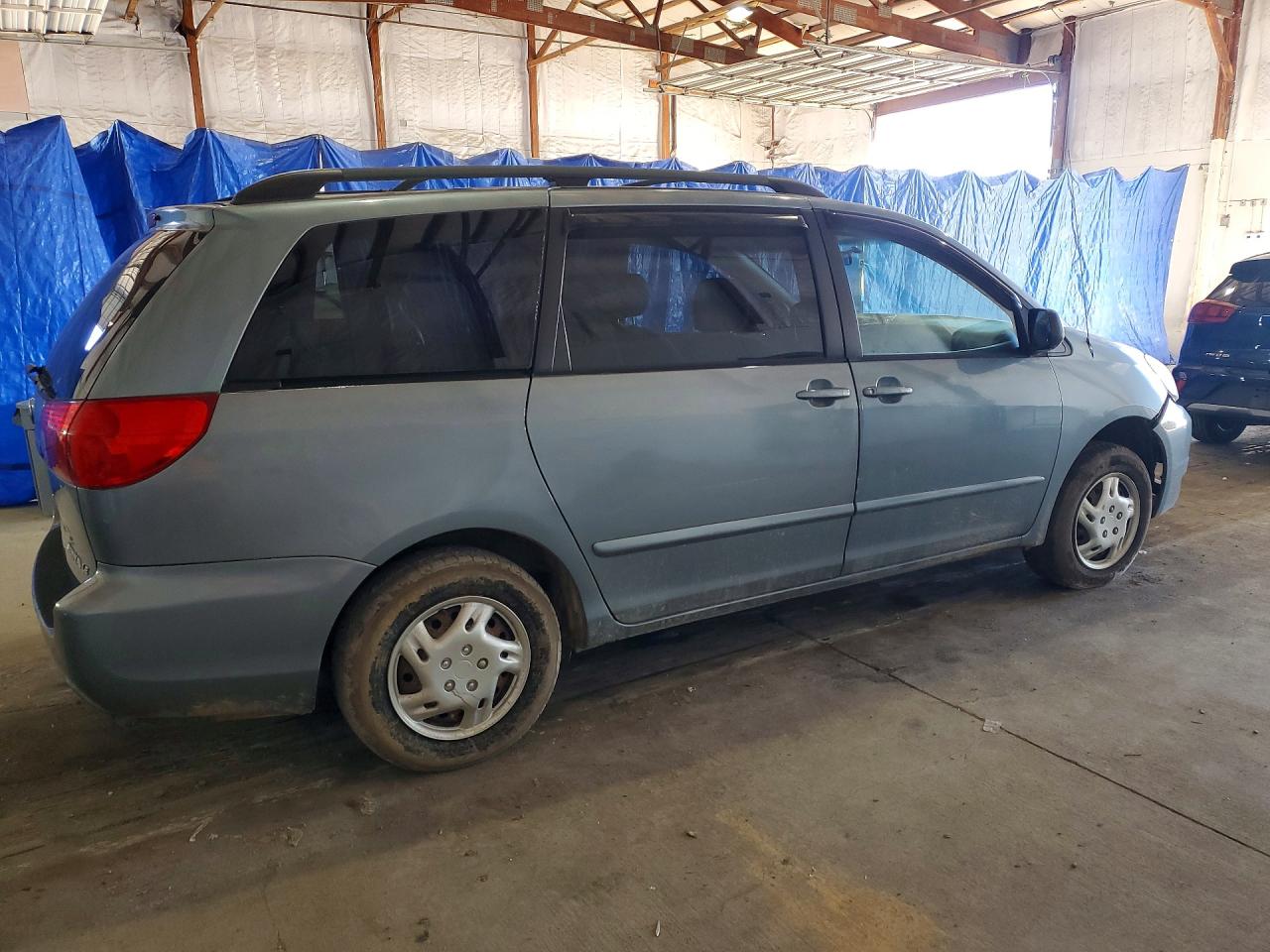 TOYOTA SIENNA 2005 — 3