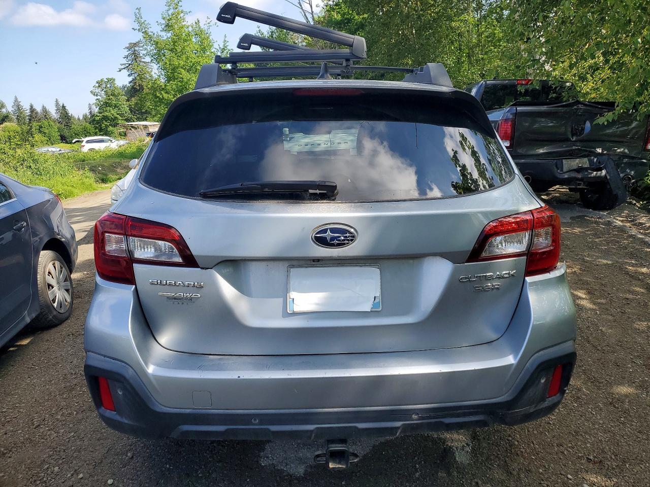 SUBARU OUTBACK 2019 — 7
