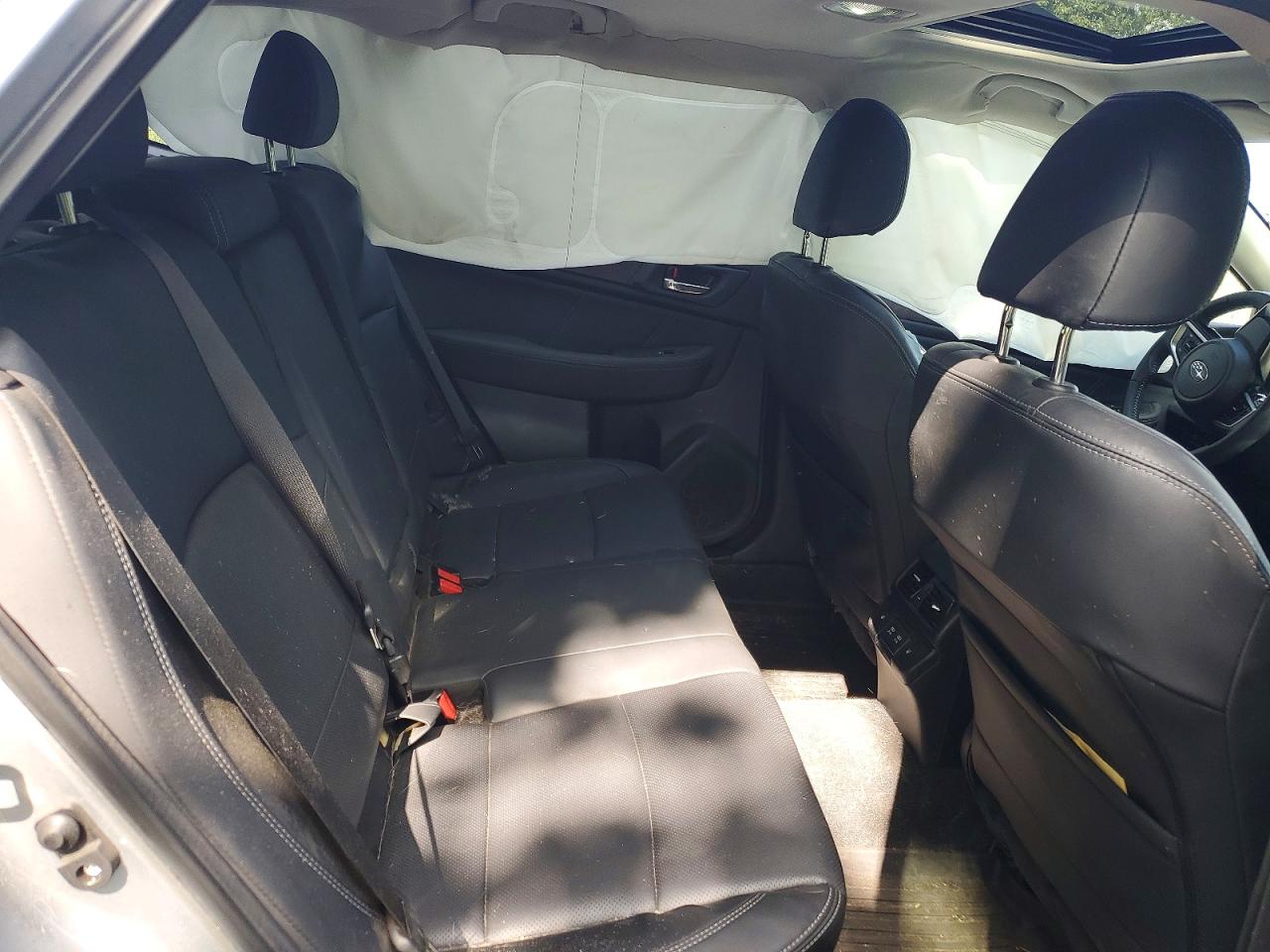 SUBARU OUTBACK 2019 — 11
