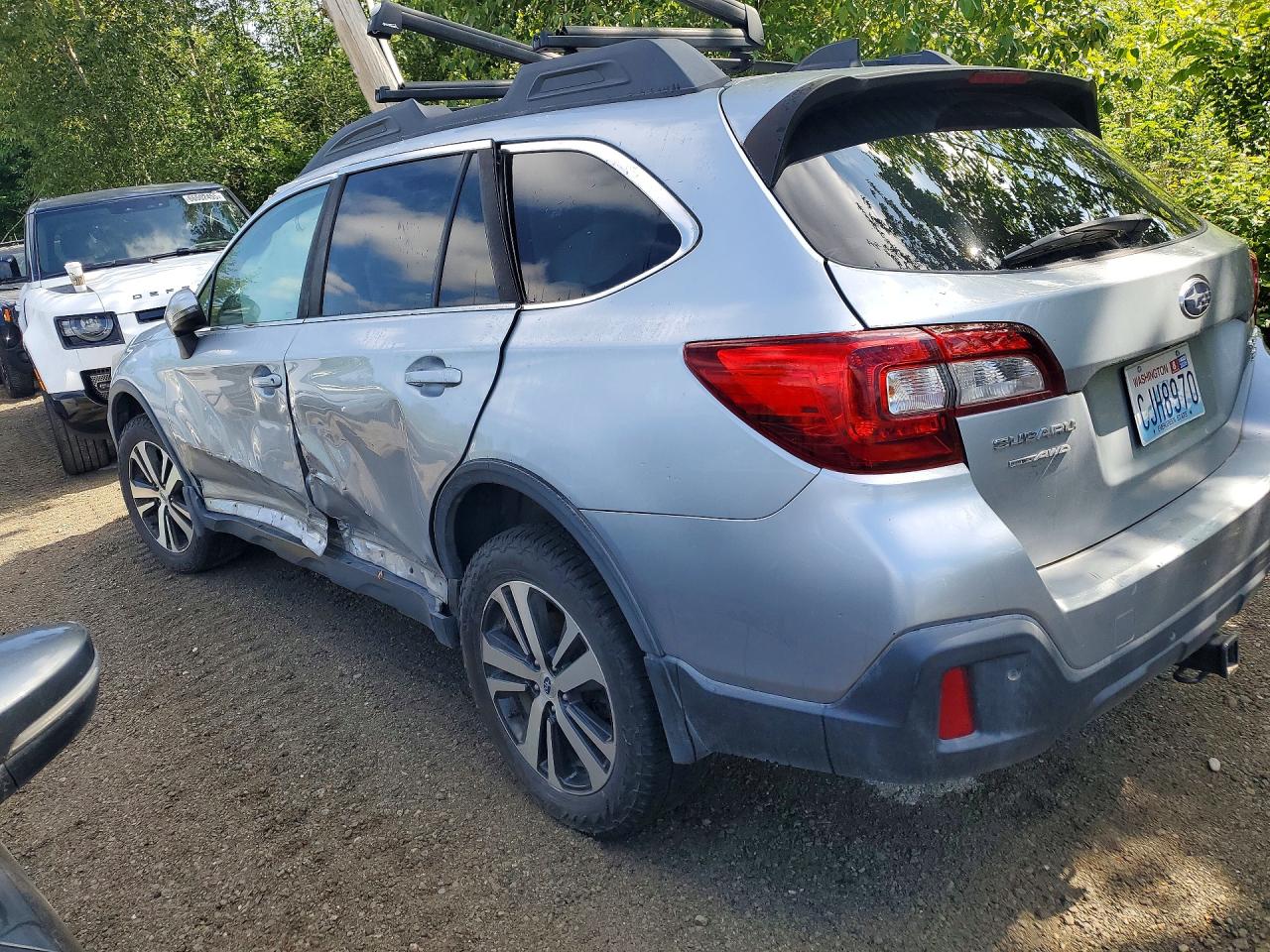 SUBARU OUTBACK 2019 — 3